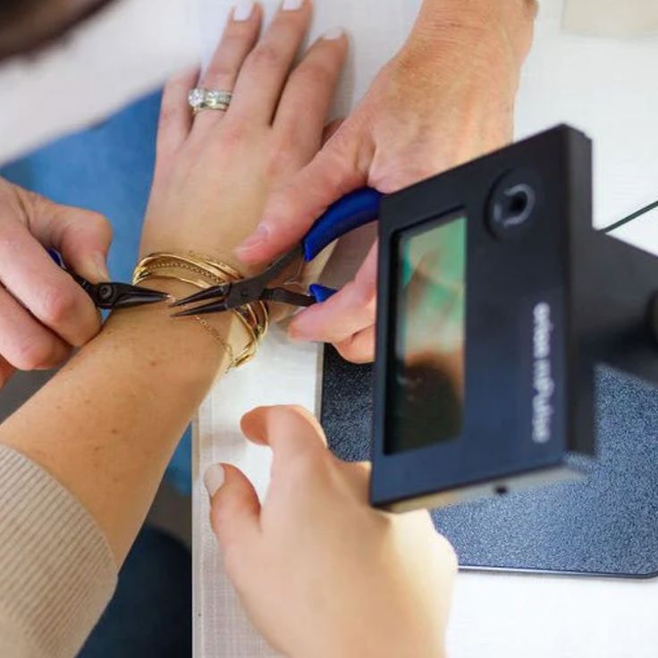 what-is-permanent-bracelet
