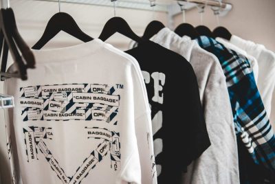 How to Style Graphic Tees for Men & Women